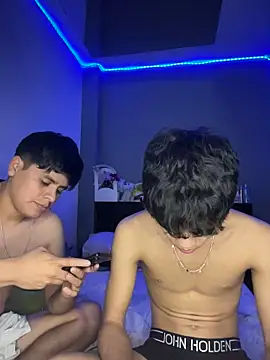 Kailertwink online show from June 2026 01:10:02 AM