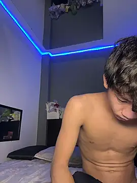 Kailertwink online show from July 2026 09:53:01 PM