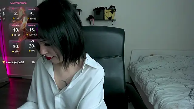 Snapshot of LiyaLuna chatting on February 2026 03:08:01 PM LiyaLuna online show from February 2026 03:08:01 PM