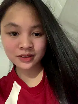 NhuFox online show from November 2025 01:21:02 PM