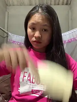 NhuFox online show from December 2025 01:06:01 PM