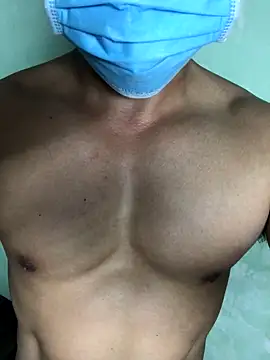 Snapshot of Huynh-duc-huy chatting on December 2025 07:58:01 AM Huynh-duc-huy online show from December 2025 07:58:01 AM