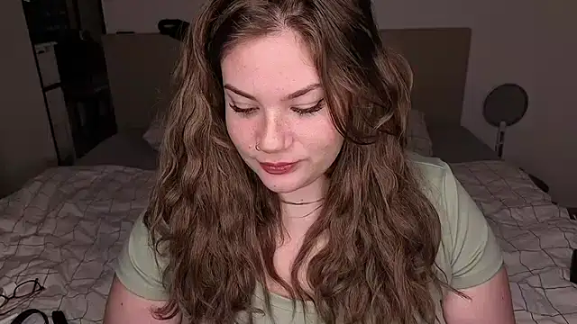 Snapshot of MaeNoir chatting on January 2026 03:59:01 PM MaeNoir online show from January 2026 03:59:01 PM