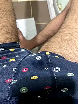 Snapshot of BatchedTracer chatting on October 2025 10:36:01 PM BatchedTracer online show from October 2025 10:36:01 PM