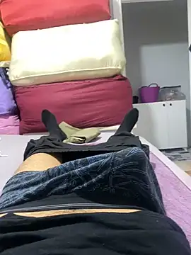 Snapshot of BatchedTracer chatting on February 2026 01:16:01 PM BatchedTracer online show from February 2026 01:16:01 PM