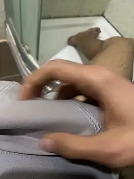 Snapshot of BatchedTracer chatting on March 2026 11:12:02 PM BatchedTracer online show from March 2026 11:12:02 PM