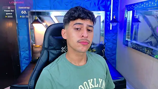 Snapshot of Alan_Del_Reyx chatting on September 2025 03:21:01 AM Alan Del Reyx online show from September 2025 03:21:01 AM