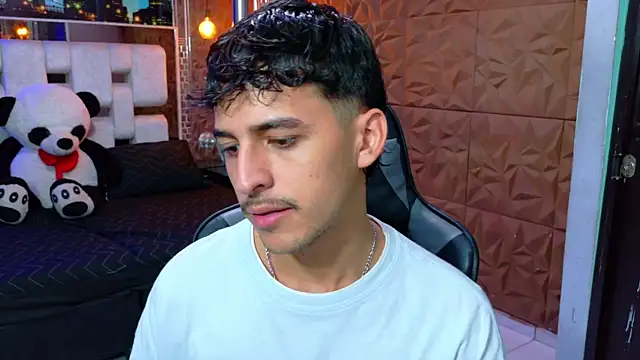 Snapshot of Alan_Del_Reyx chatting on September 2025 04:39:02 AM Alan Del Reyx online show from September 2025 04:39:02 AM