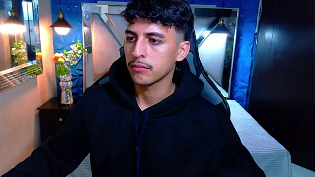 Snapshot of Alan_Del_Reyx chatting on February 2026 01:37:01 AM Alan Del Reyx online show from February 2026 01:37:01 AM