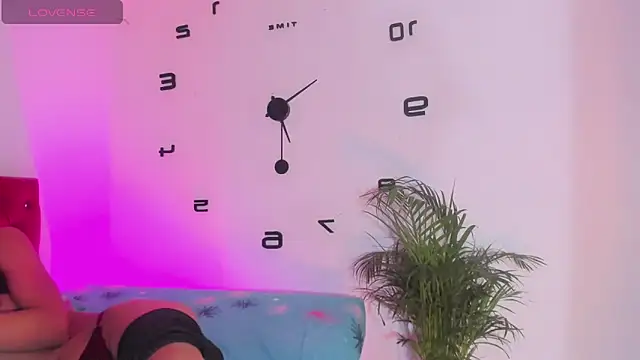 Lady Dirty444 online show from September 2025 11:50:02 PM