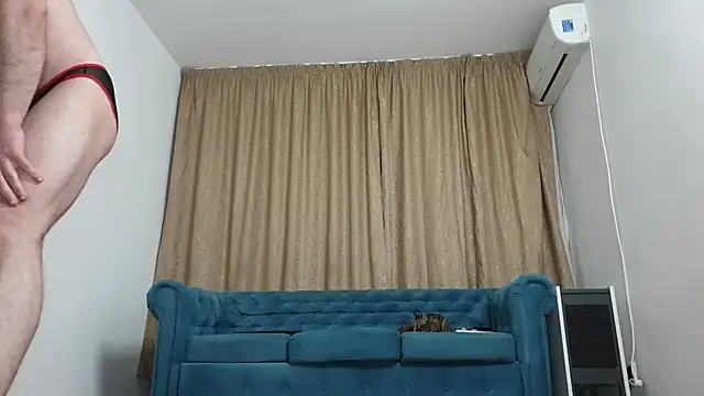 Snapshot of BLOND_GOD chatting on April 2026 03:37:01 AM BLOND GOD online show from April 2026 03:37:01 AM