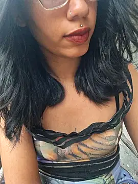 RavenShyfit online show from November 2025 08:40:02 PM