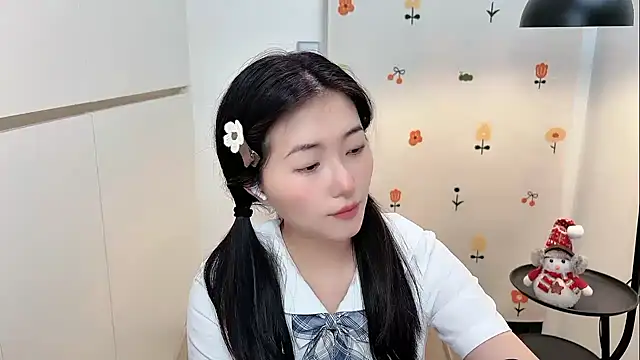 Snapshot of Rosalind_xixi chatting on April 2026 04:19:01 AM Rosalind xixi online show from April 2026 04:19:01 AM