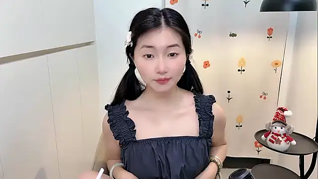 Snapshot of Rosalind_xixi chatting on April 2026 03:00:02 AM Rosalind xixi online show from April 2026 03:00:02 AM