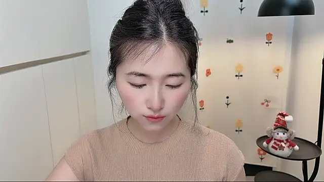 Snapshot of Rosalind_xixi chatting on May 2026 01:16:01 PM Rosalind xixi online show from May 2026 01:16:01 PM
