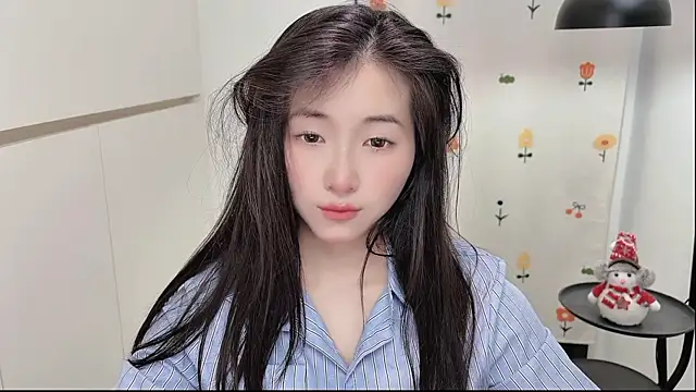 Snapshot of Rosalind_xixi chatting on May 2026 03:13:01 AM Rosalind xixi online show from May 2026 03:13:01 AM