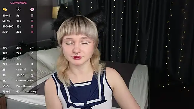 Snapshot of Tori_Cutie chatting on December 2025 12:41:02 AM Tori Cutie online show from December 2025 12:41:02 AM