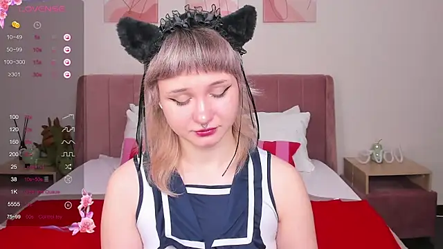 Snapshot of Tori_Cutie chatting on February 2026 12:09:02 AM Tori Cutie online show from February 2026 12:09:02 AM