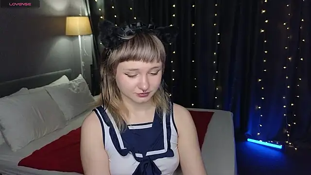 Snapshot of Tori_Cutie chatting on February 2026 12:05:02 AM Tori Cutie online show from February 2026 12:05:02 AM