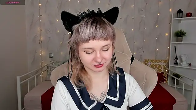 Snapshot of Tori_Cutie chatting on February 2026 12:03:01 AM Tori Cutie online show from February 2026 12:03:01 AM