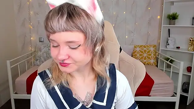 Snapshot of Tori_Cutie chatting on March 2026 12:05:01 AM Tori Cutie online show from March 2026 12:05:01 AM