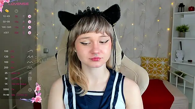 Snapshot of Tori_Cutie chatting on March 2026 12:08:01 AM Tori Cutie online show from March 2026 12:08:01 AM