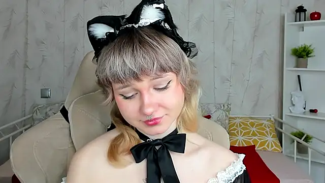 Snapshot of Tori_Cutie chatting on March 2026 12:06:01 AM Tori Cutie online show from March 2026 12:06:01 AM