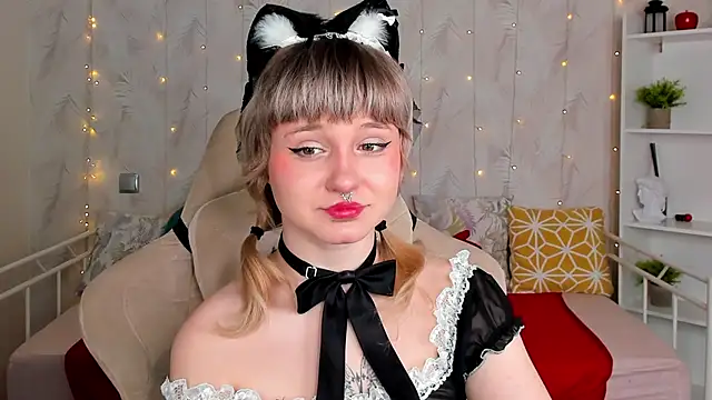 Snapshot of Tori_Cutie chatting on March 2026 12:27:02 AM Tori Cutie online show from March 2026 12:27:02 AM