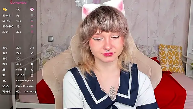 Snapshot of Tori_Cutie chatting on March 2026 12:06:01 AM Tori Cutie online show from March 2026 12:06:01 AM