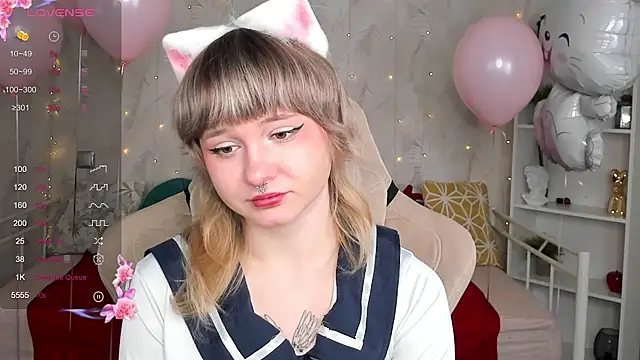 Snapshot of Tori_Cutie chatting on March 2026 12:10:01 AM Tori Cutie online show from March 2026 12:10:01 AM