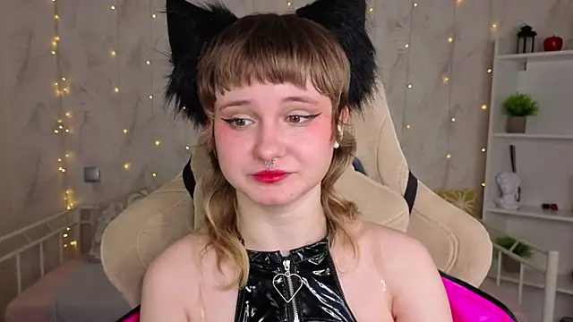 Tori Cutie online show from May 2026 01:21:01 AM
