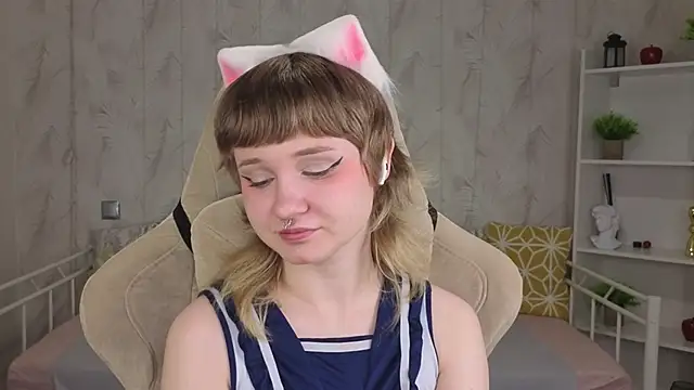 Tori Cutie online show from May 2026 01:56:01 AM