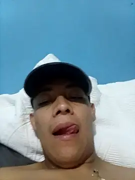 Tupapasiitooo online show from April 2026 01:39:01 AM