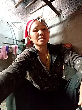 Snapshot of TinTin321 chatting on December 2025 05:01:02 AM TinTin321 online show from December 2025 05:01:02 AM