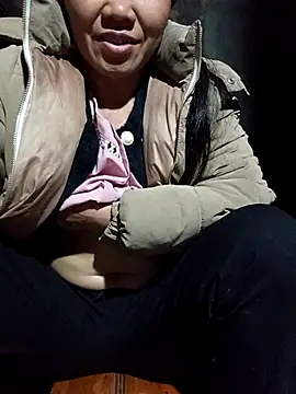 Snapshot of TinTin321 chatting on January 2026 10:24:01 PM TinTin321 online show from January 2026 10:24:01 PM