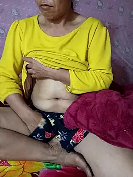 Snapshot of TinTin321 chatting on March 2026 09:31:02 PM TinTin321 online show from March 2026 09:31:02 PM