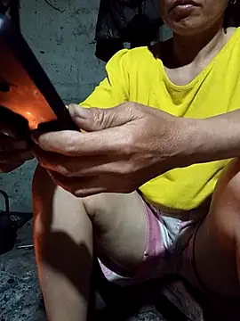 Snapshot of TinTin321 chatting on March 2026 11:19:01 PM TinTin321 online show from March 2026 11:19:01 PM