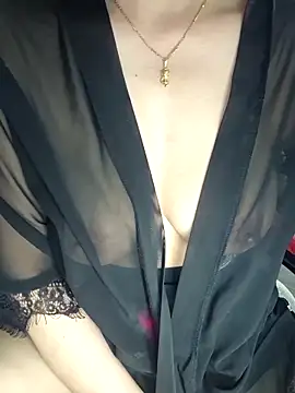 Linh linh01 online show from March 2026 05:41:02 PM