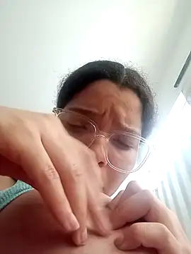 Snapshot of VictoriDior chatting on September 2025 08:53:02 PM VictoriDior online show from September 2025 08:53:02 PM