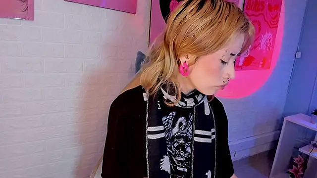 Hannahpage online show from October 2025 11:55:02 AM