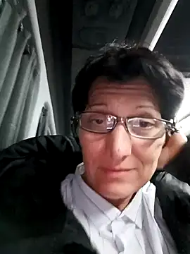 Vera Elle online show from October 2025 04:22:02 AM