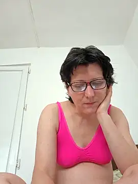 Vera Elle online show from May 2026 06:42:01 AM