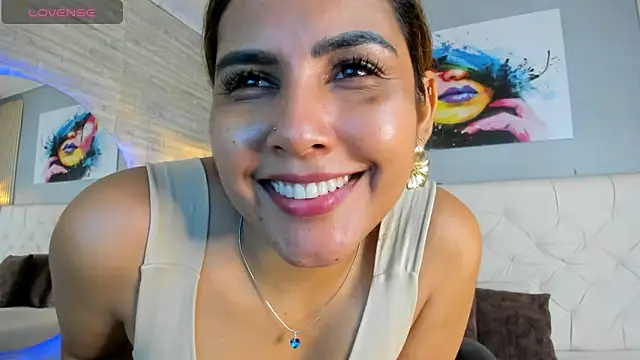 Snapshot of scarletbaker_ chatting on April 2026 10:25:02 PM scarletbaker online show from April 2026 10:25:02 PM