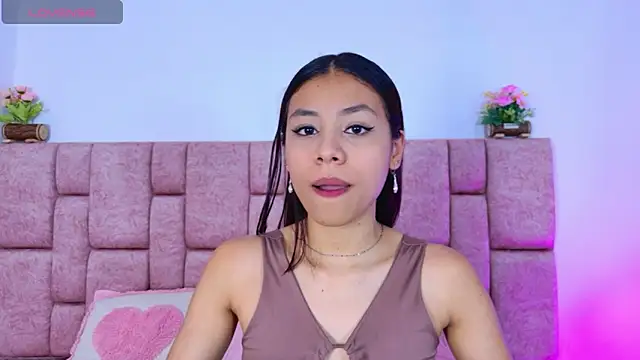 ScarlettLuxe online show from November 2025 11:31:02 AM