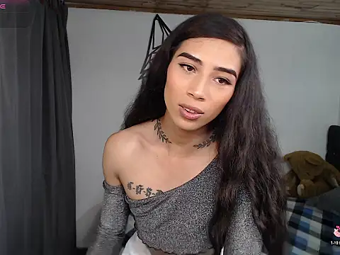 Sweet-Cris online show from May 2026 06:15:02 PM