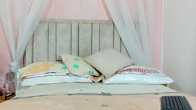 Rachellcooperrr online show from September 2025 12:49:01 AM