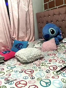 Snapshot of Rachellcooperrr chatting on December 2025 02:51:01 AM Rachellcooperrr online show from December 2025 02:51:01 AM