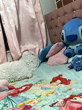 Snapshot of Rachellcooperrr chatting on January 2026 12:13:01 AM Rachellcooperrr online show from January 2026 12:13:01 AM