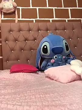 Snapshot of Rachellcooperrr chatting on March 2026 03:51:01 PM Rachellcooperrr online show from March 2026 03:51:01 PM