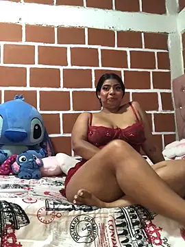 Snapshot of Rachellcooperrr chatting on March 2026 04:18:01 AM Rachellcooperrr online show from March 2026 04:18:01 AM